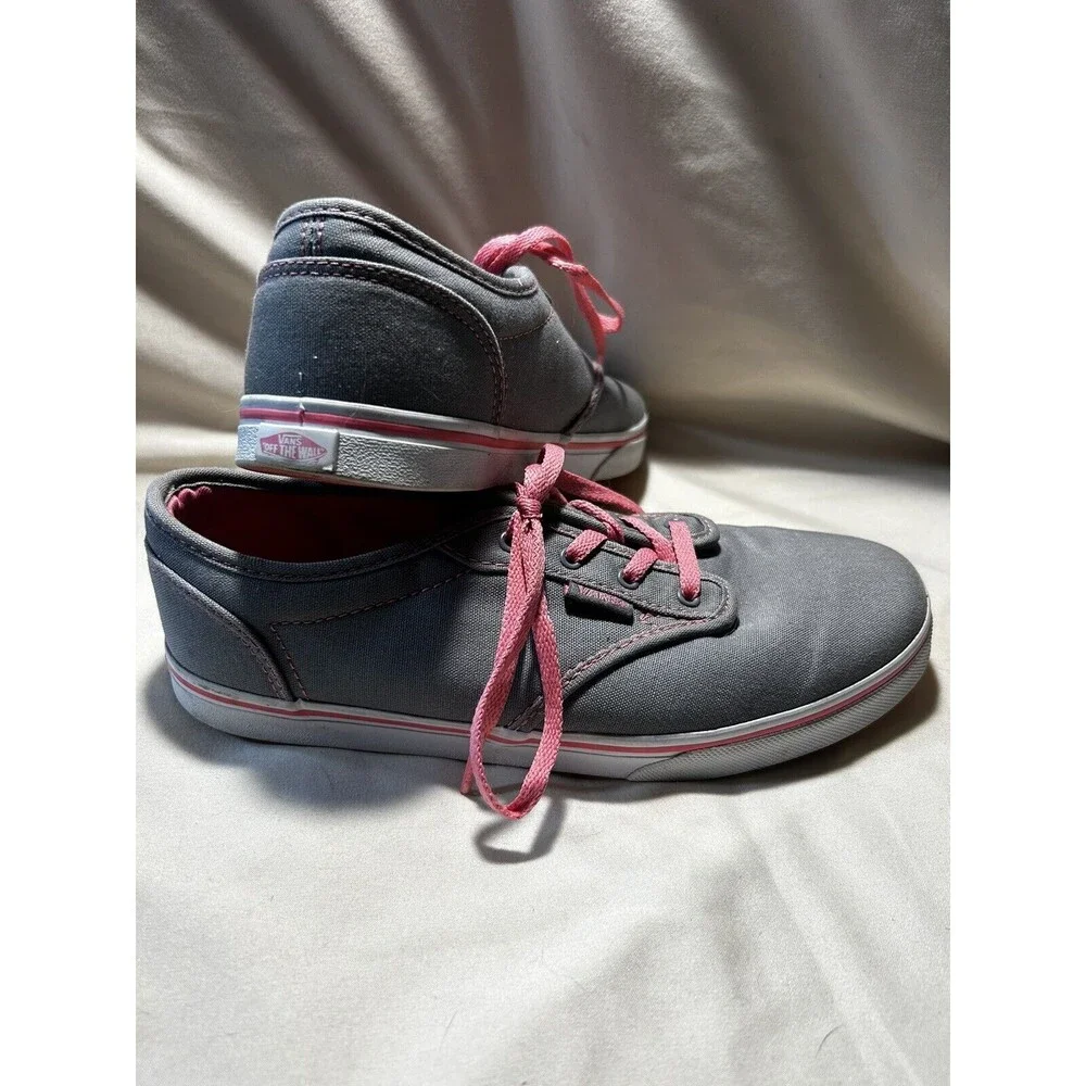 Vans Off The Wall Grey Pink Lace Up Sneakers Missy sz 5 Very Nice